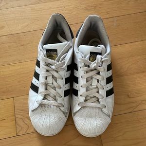 Girls Adidas tennis shoes